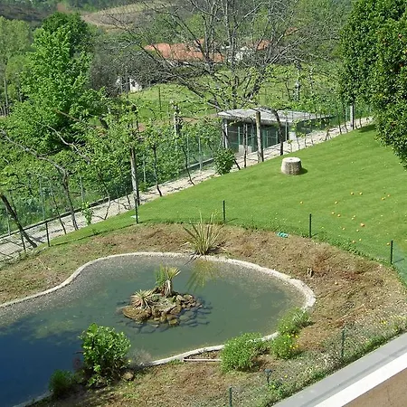 Casa De Cima De Vila * Pedraca
