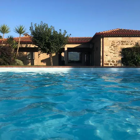 Casa De Cima De Vila مزرعة للإقامة